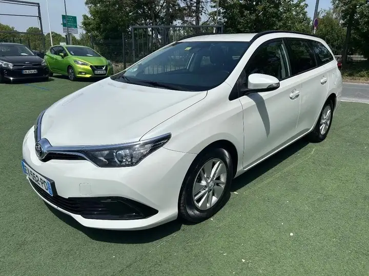 2018 Toyota Auris