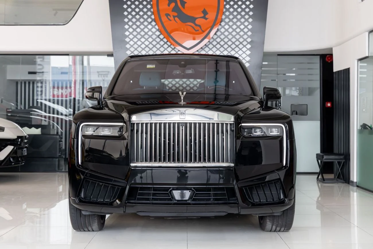 Rolls Royce Cullinan Silver Badge